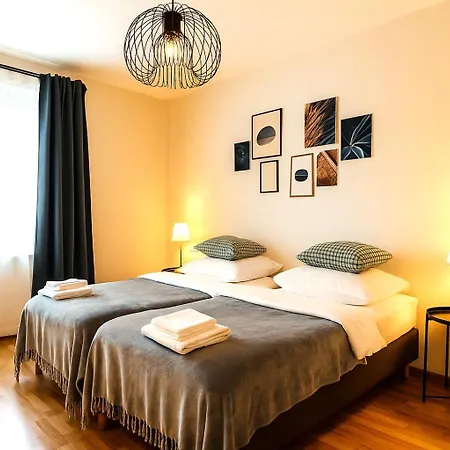 Airport Messe מלון