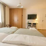 Airport Messe Hotel 3*