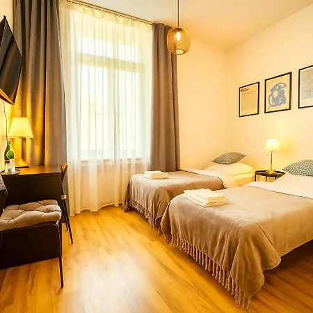 Airport Messe 酒店 3*