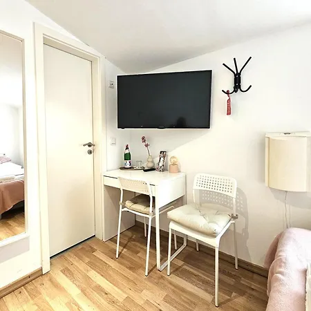 Hotel Airport Messe 3*