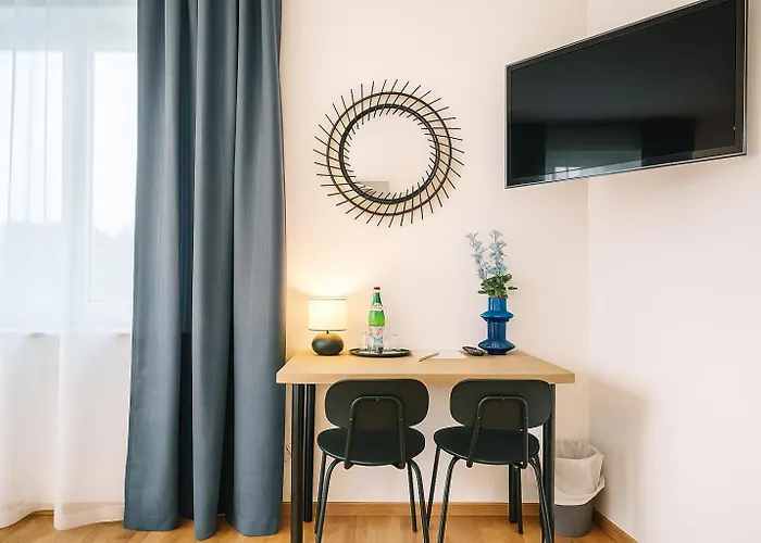 Airport Messe Hotel 3*